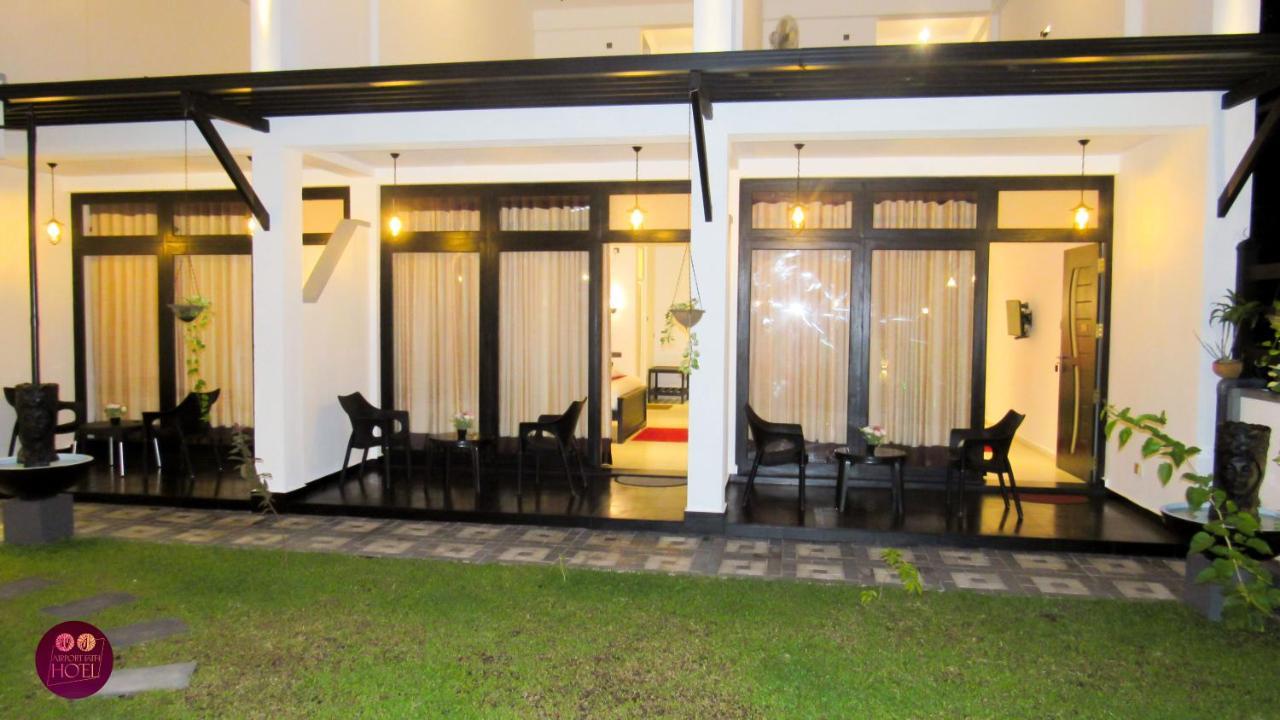 Airport Faith Hotel Katunayaka Ngoại thất bức ảnh