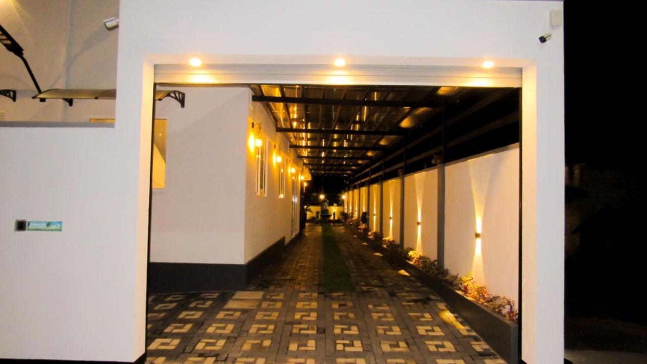 Airport Faith Hotel Katunayaka Ngoại thất bức ảnh